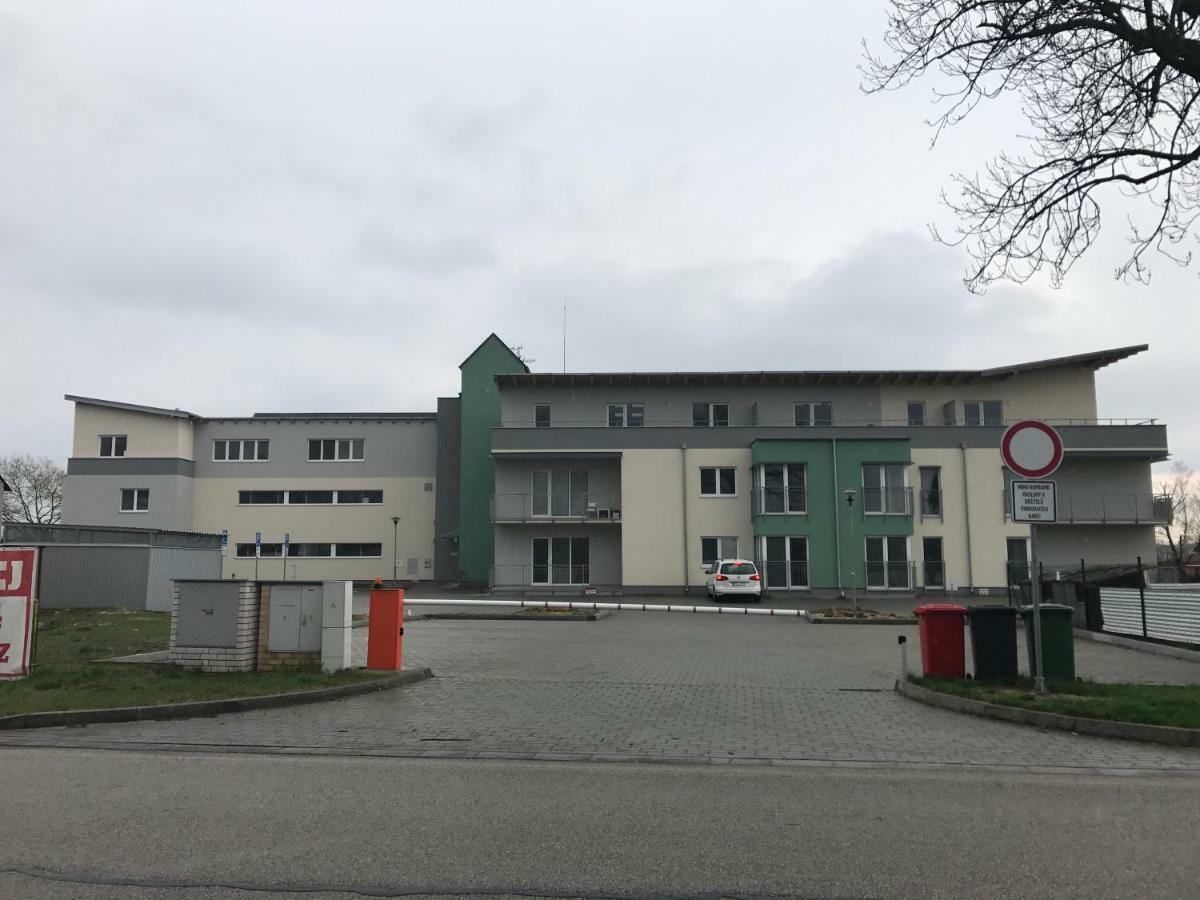 Apartman c.8 Magnolie Třeboň Esterno foto